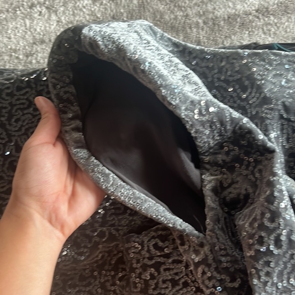 Alice + Olivia XS/P Sparkly Gray Velvet Sequin Midi Dress - Picture 8 of 8